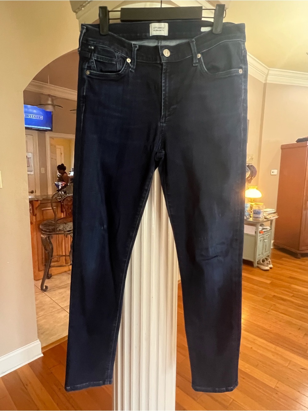 Citizens Of Humanity Slim Straight Jeans in Dark Indigo Blue